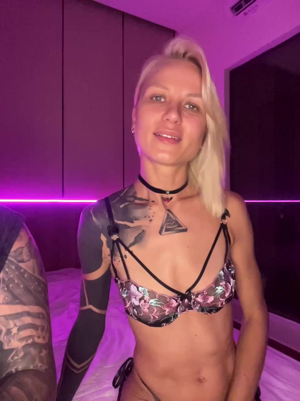 Twins666 Live Sex December 14, 2025