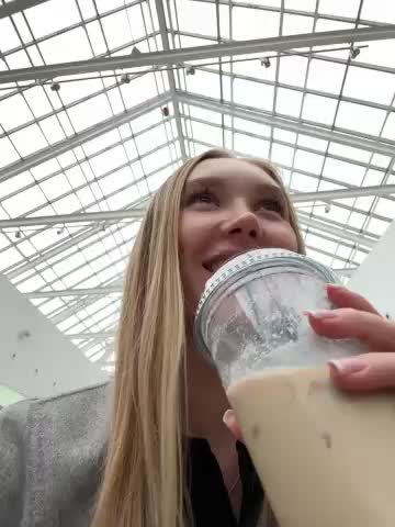 MariaTull Live Sex December 17, 2025