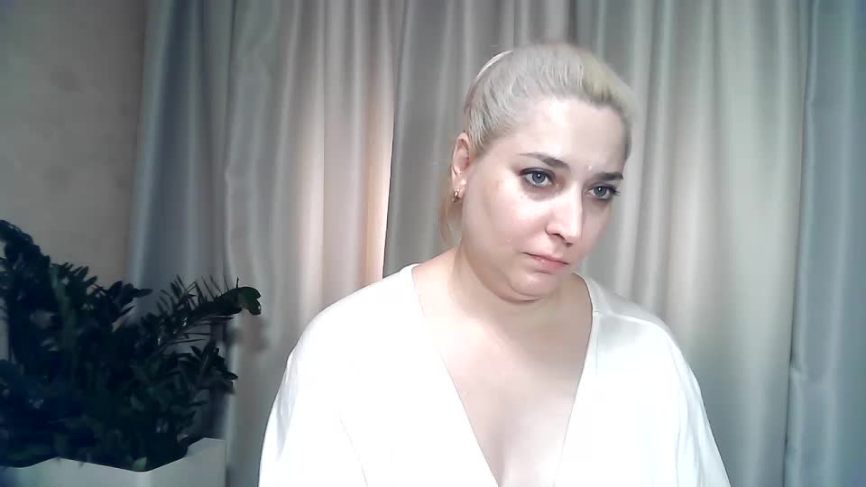 KickaIricka Live Sex December 13, 2025