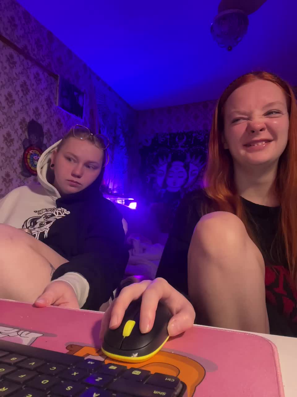 Radiants2 Live Sex December 13, 2025