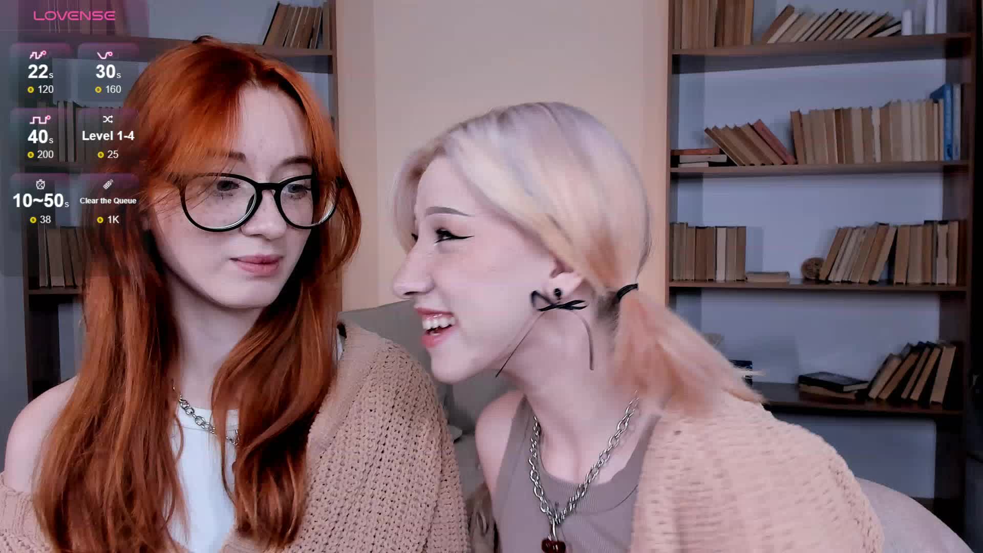 Necucubi Live Sex December 17, 2025