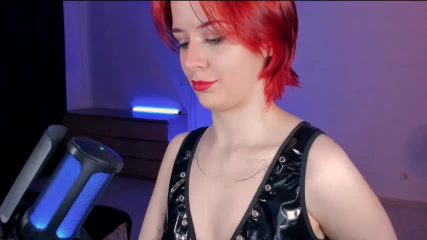 mollyposhh Live Sex December 17, 2025