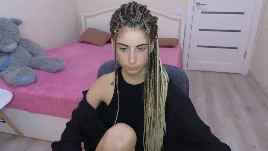 LittleFreya9 Live Sex December 13, 2025