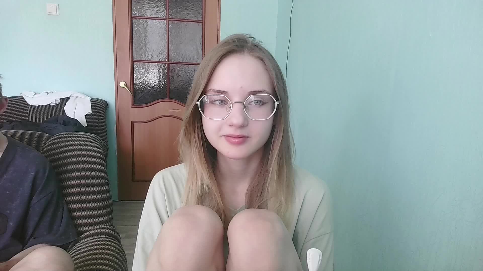 emolina Live Sex December 13, 2025