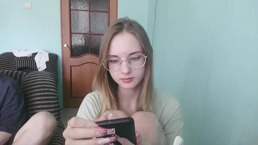 emolina1337 Live Sex December 14, 2025