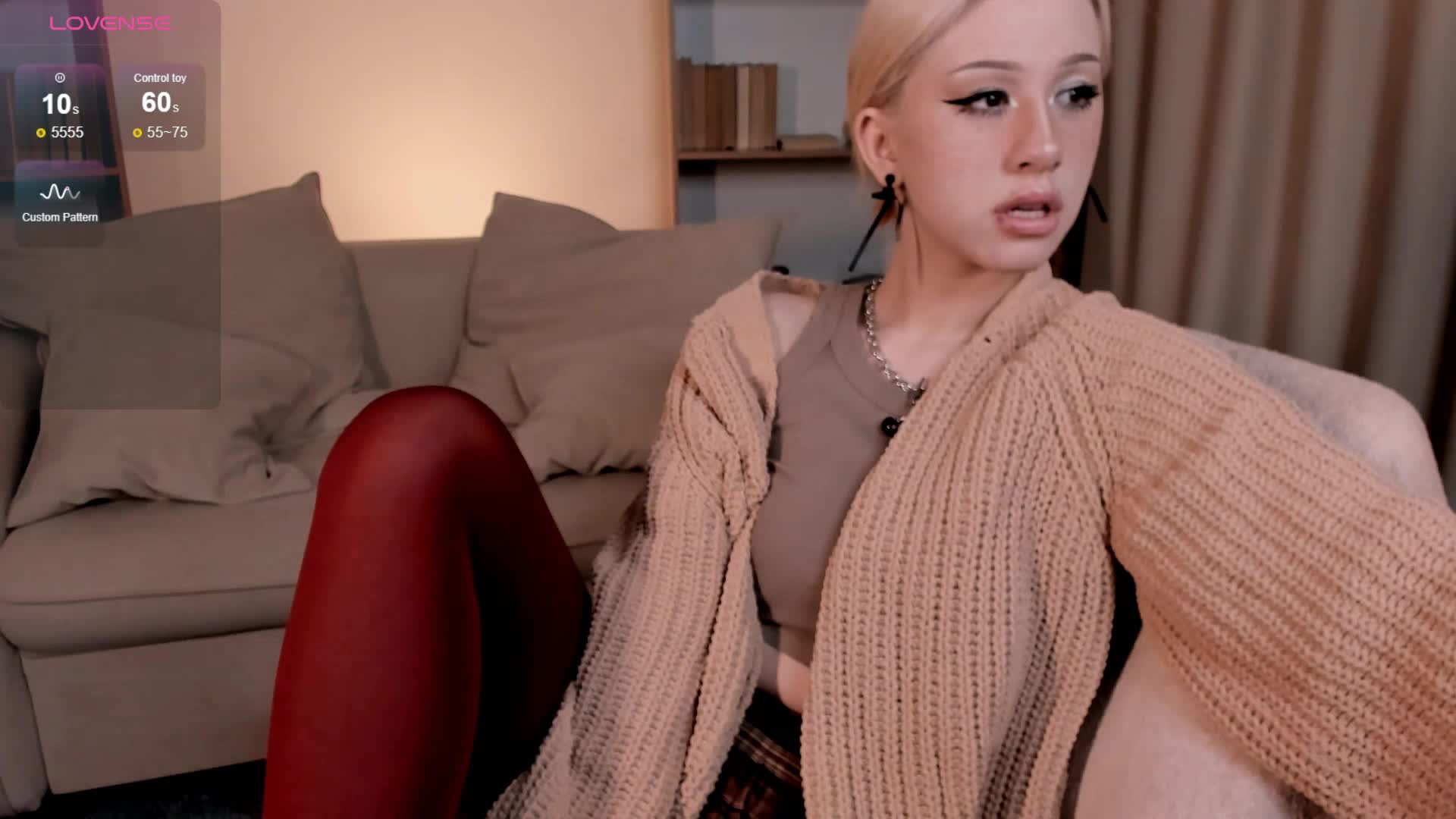 Necucubi Live Sex December 17, 2025