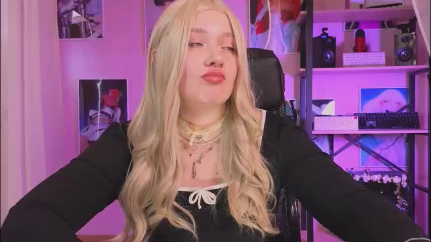 _lovelylove_ Live Sex December 13, 2025