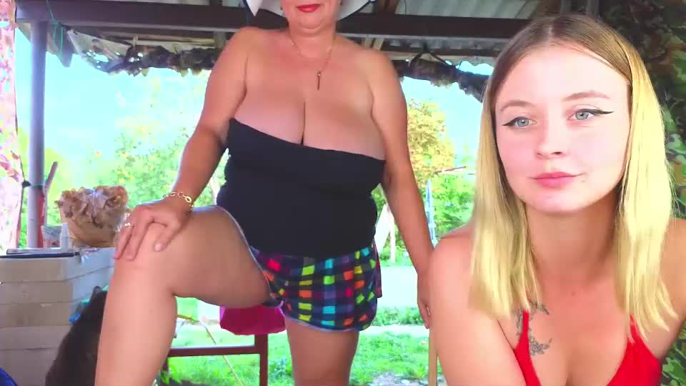 sassy_seasons Live Sex December 17, 2025