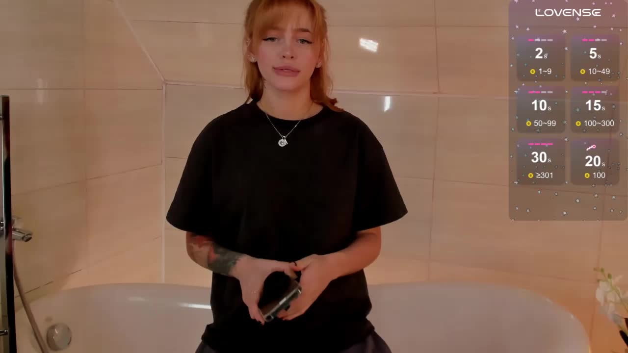 Phoenix_Margo Live Sex December 18, 2025