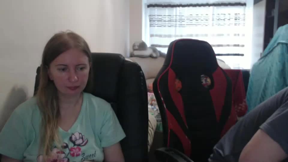 jenisandpeter Live Sex December 15, 2025