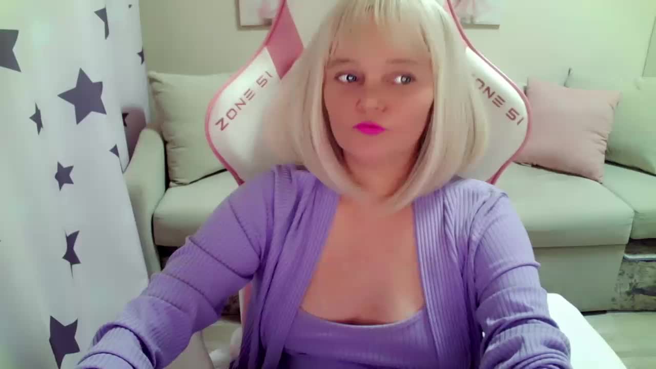 ChristieRoses Live Sex December 13, 2025