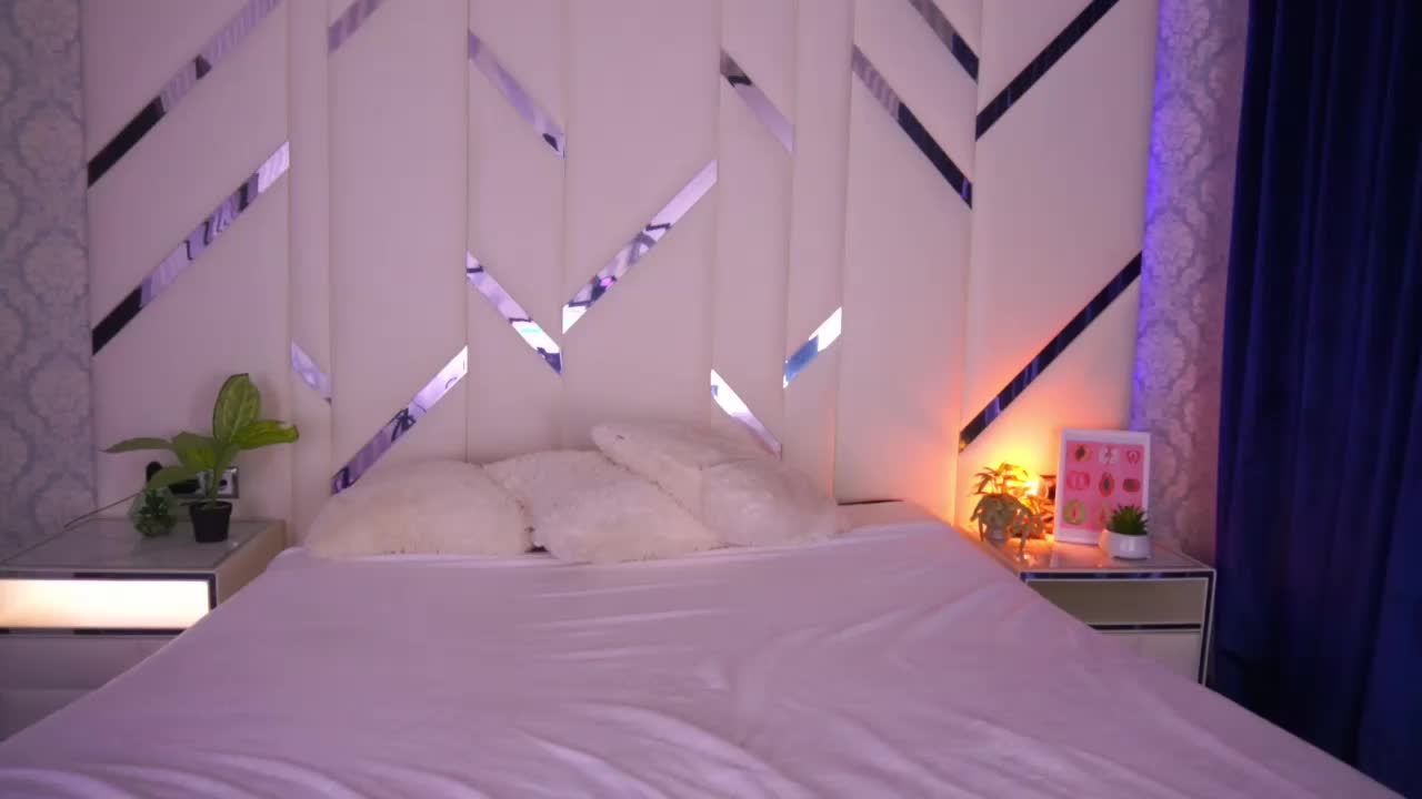 FloraGreys Live Sex December 14, 2025