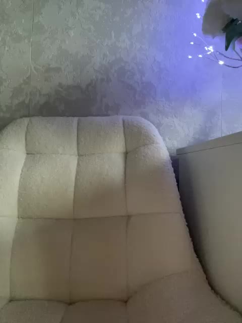 Millka_ Live Sex December 13, 2025