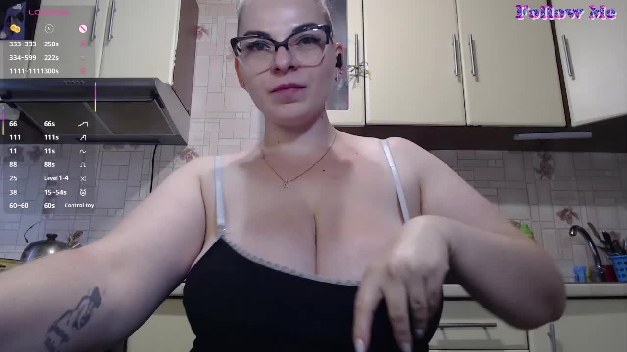 CarolinaDiamond33 Live Sex December 13, 2025