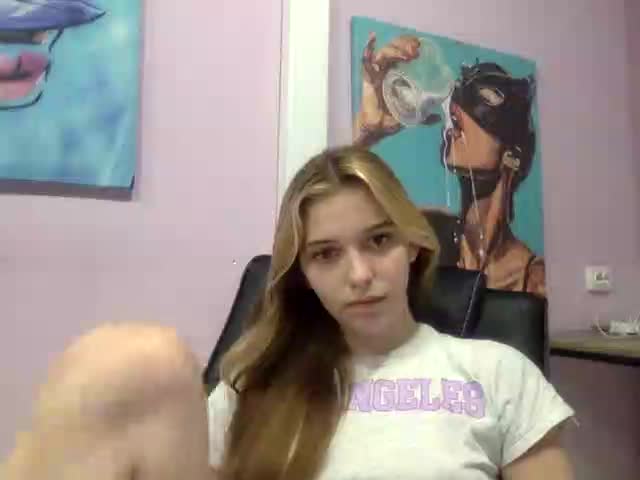 Vikky77 Live Sex August 25, 2025