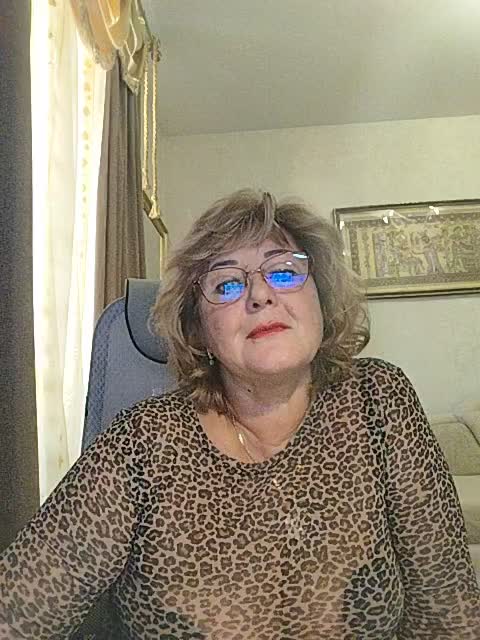 KarinkaSweet Live Sex December 14, 2025