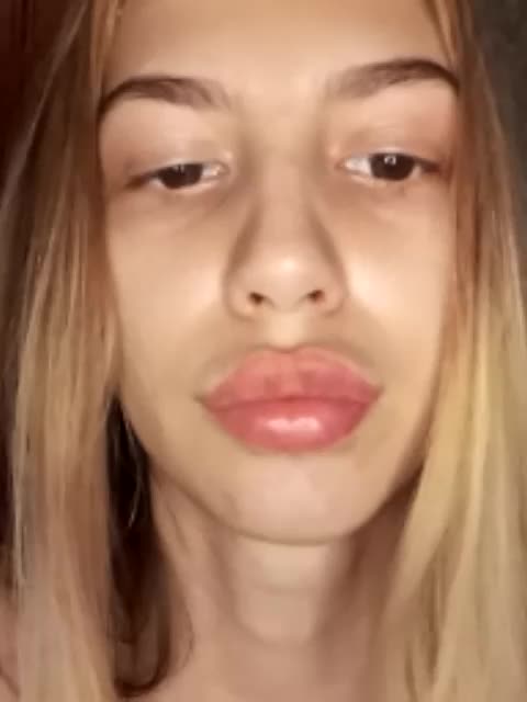 Malvinka2229 Live Sex December 13, 2025