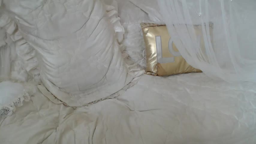 Mia-Montal777 Live Sex December 18, 2025