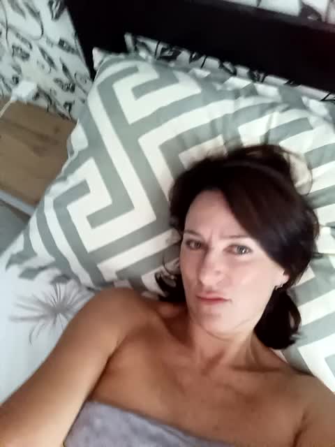 Agnes77 Live Sex December 14, 2025