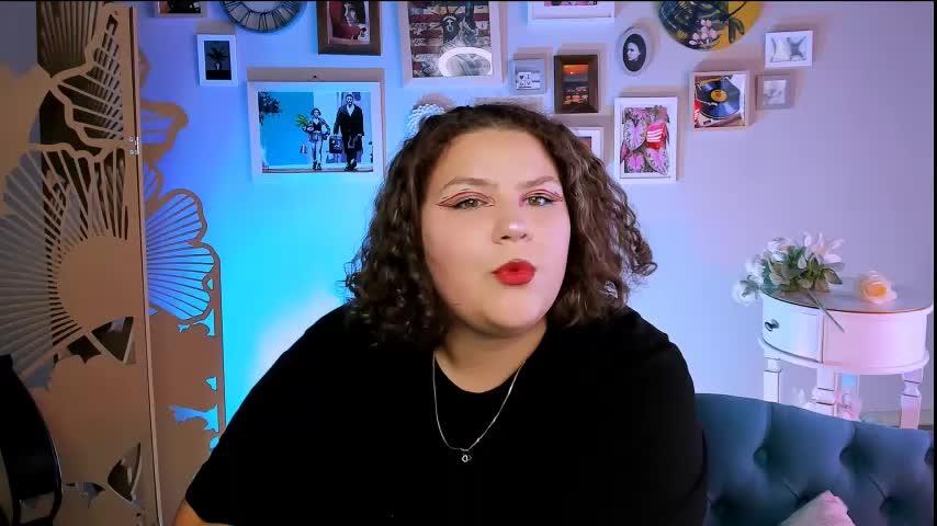 FlorenceAnderson Live Sex December 14, 2025