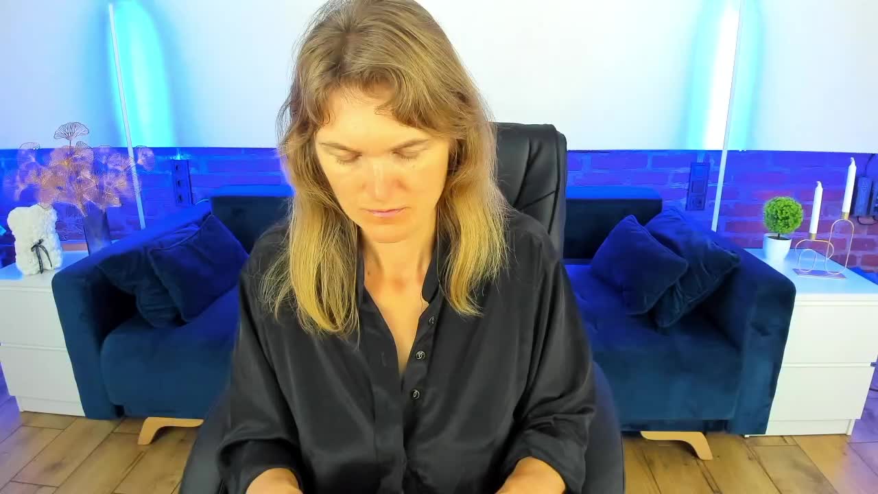 Annabel-xxx Live Sex December 14, 2025