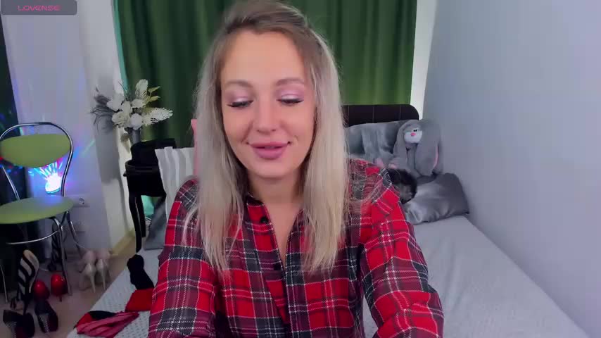 DanikaMorri Live Sex December 17, 2025