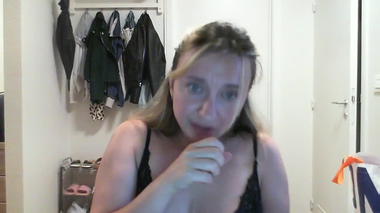 RuslanaFlower Live Sex December 15, 2025