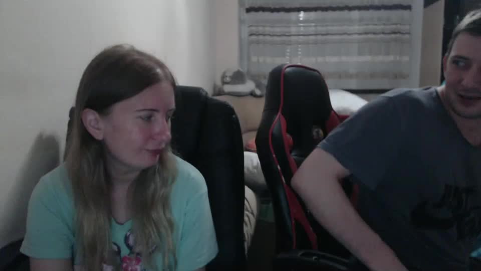 jenisandpeter Live Sex December 15, 2025