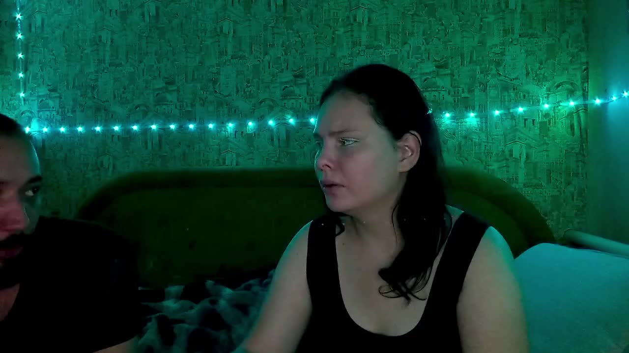 SweetPiggy13 Live Sex December 13, 2025