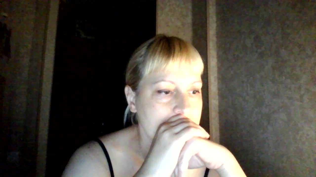 krisss2016 Live Sex December 14, 2025