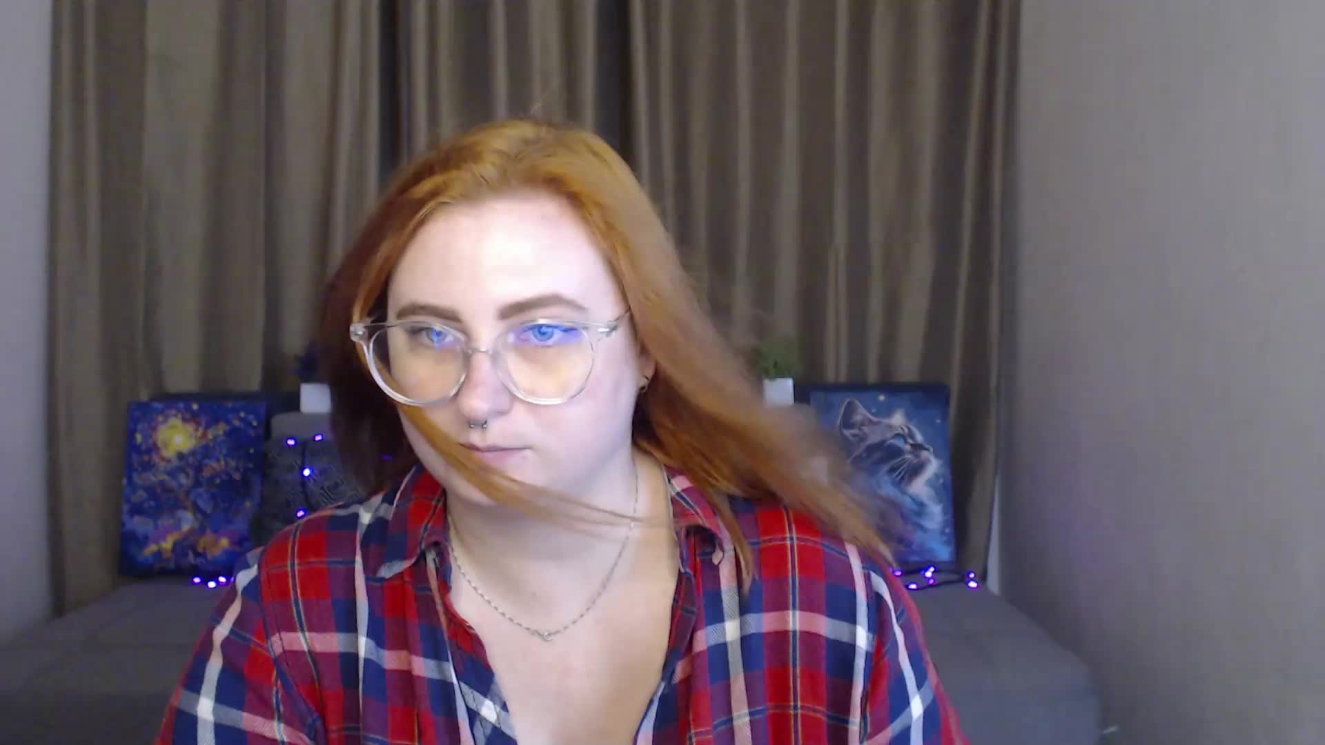 Aliciaredluv Live Sex December 17, 2025