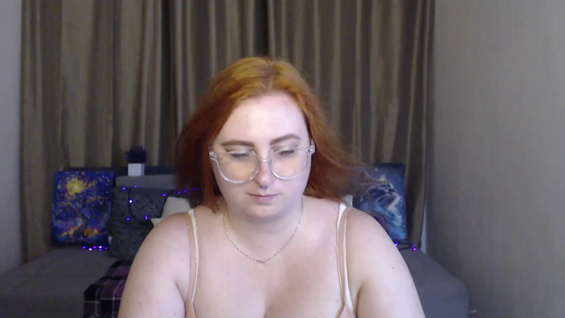 Aliciaredluv Live Sex December 17, 2025