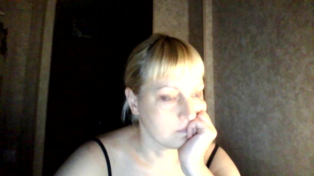 krisss2016 Live Sex December 14, 2025