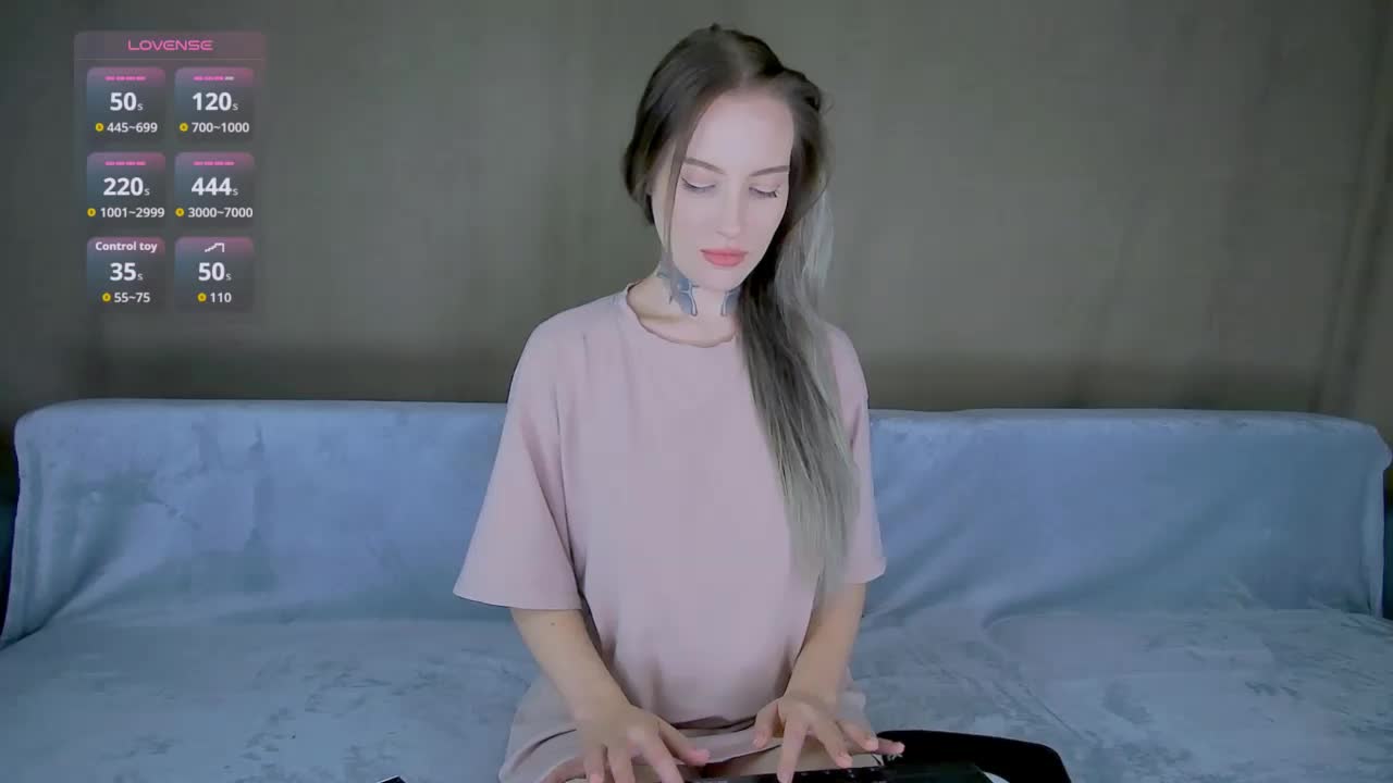 Octavia-_- Live Sex December 14, 2025