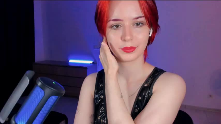 mollyposhh Live Sex December 17, 2025
