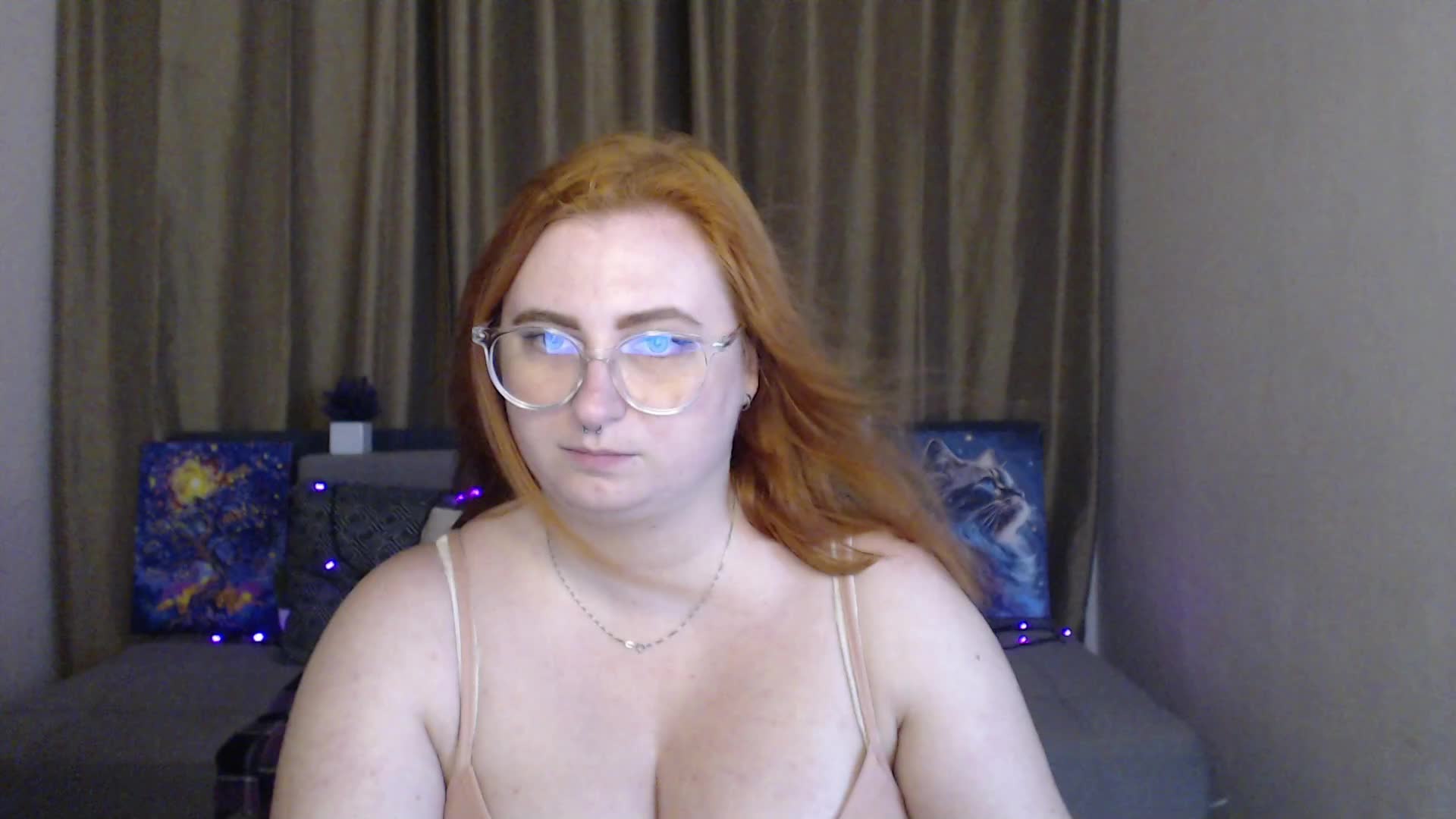 Aliciaredluv Live Sex December 17, 2025