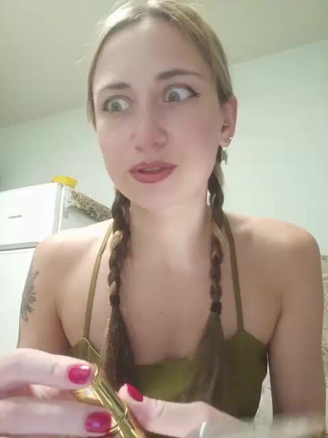 MilkyGirl Live Sex December 13, 2025