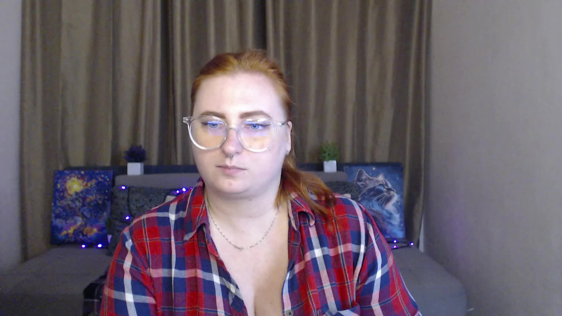 Aliciaredluv Live Sex December 17, 2025