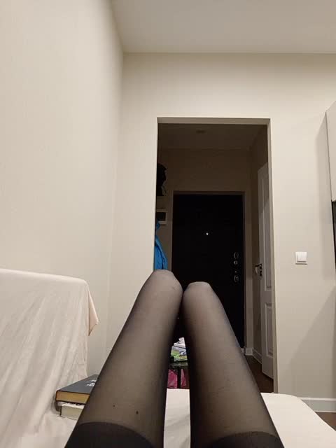 klubnichkka Live Sex December 14, 2025