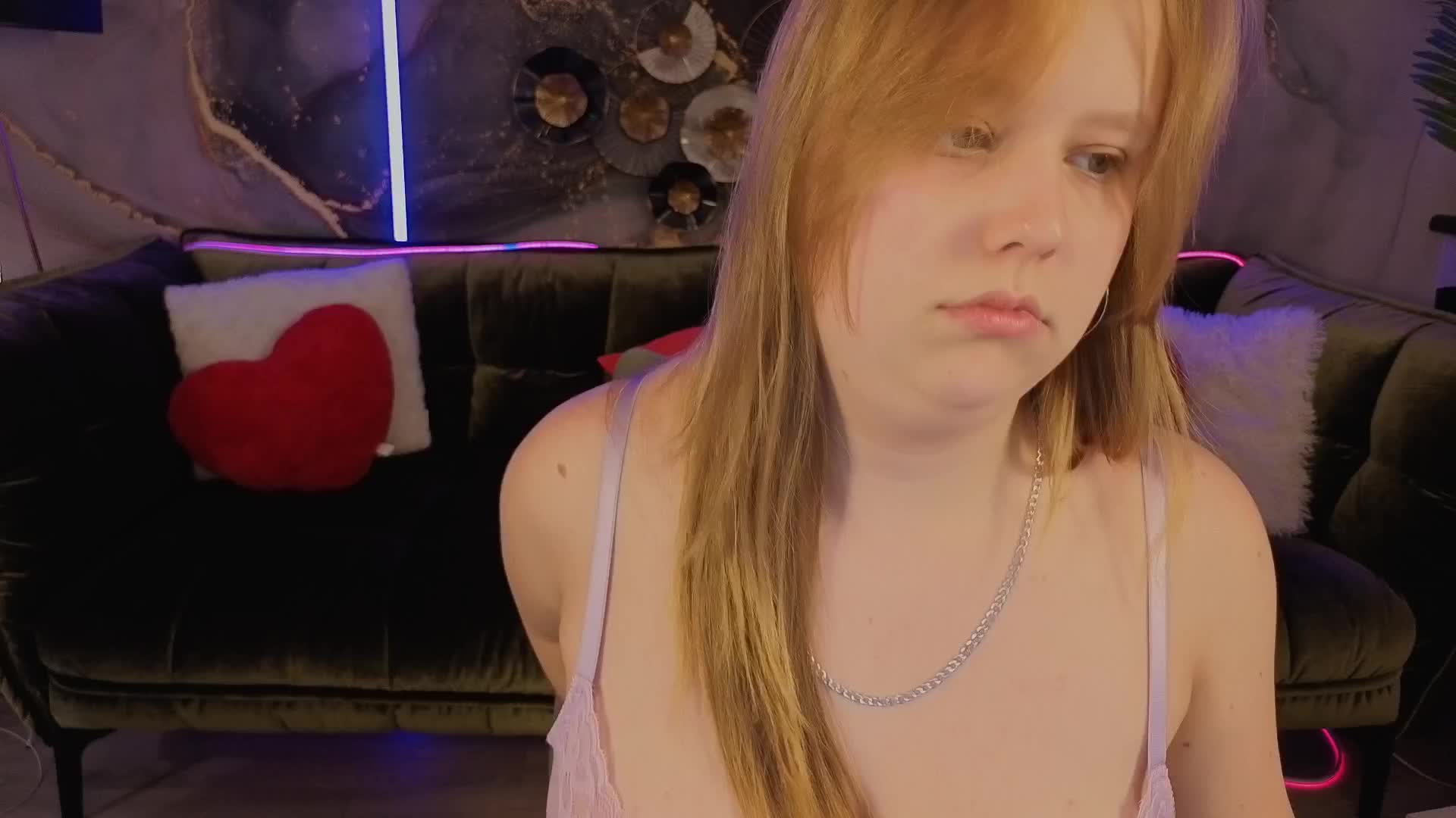 CrystallPaws Live Sex December 14, 2025