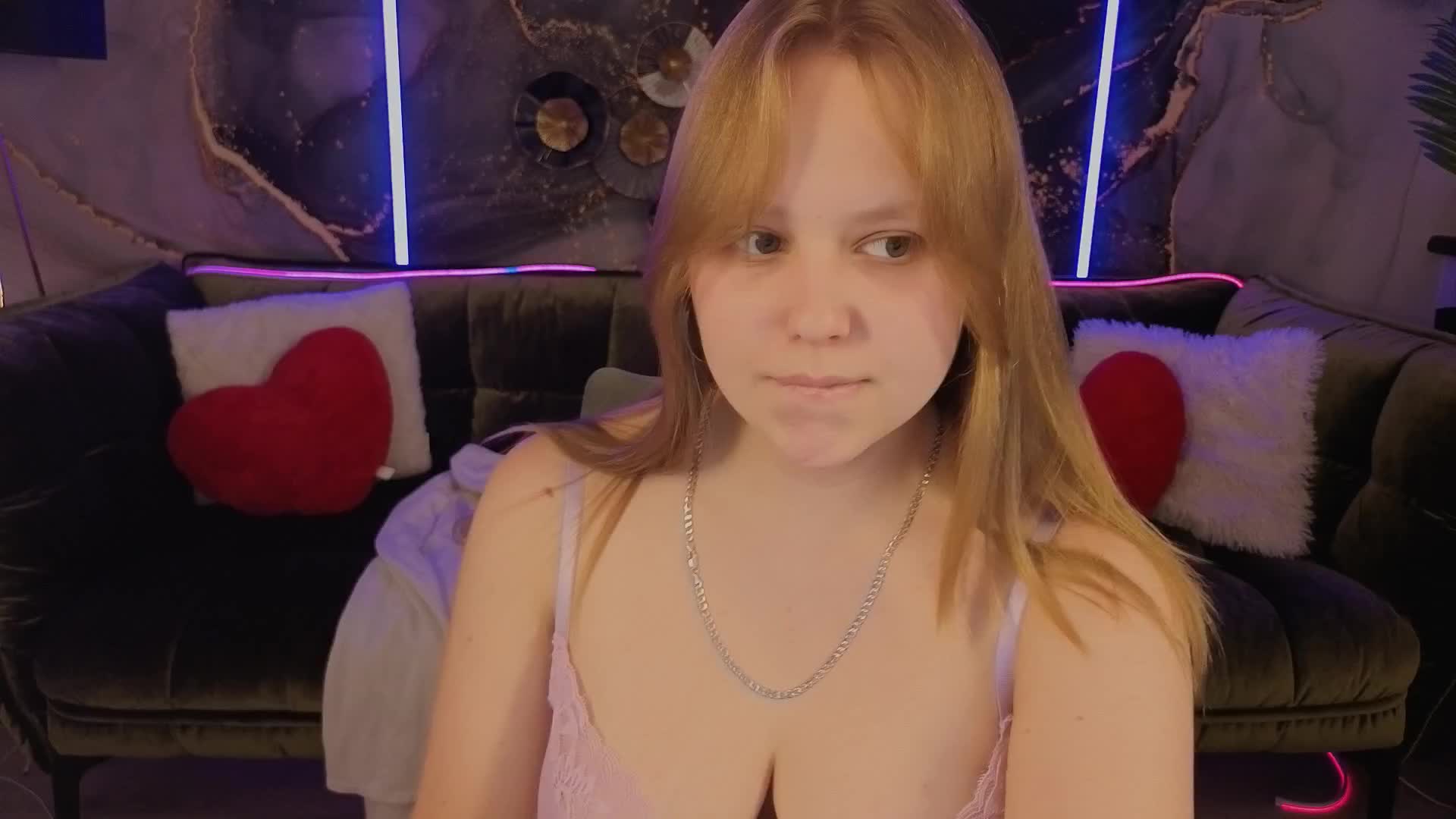 CrystallPaws Live Sex December 14, 2025