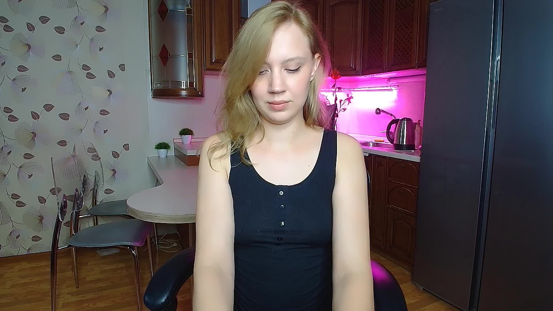 Nadins Live Sex December 13, 2025