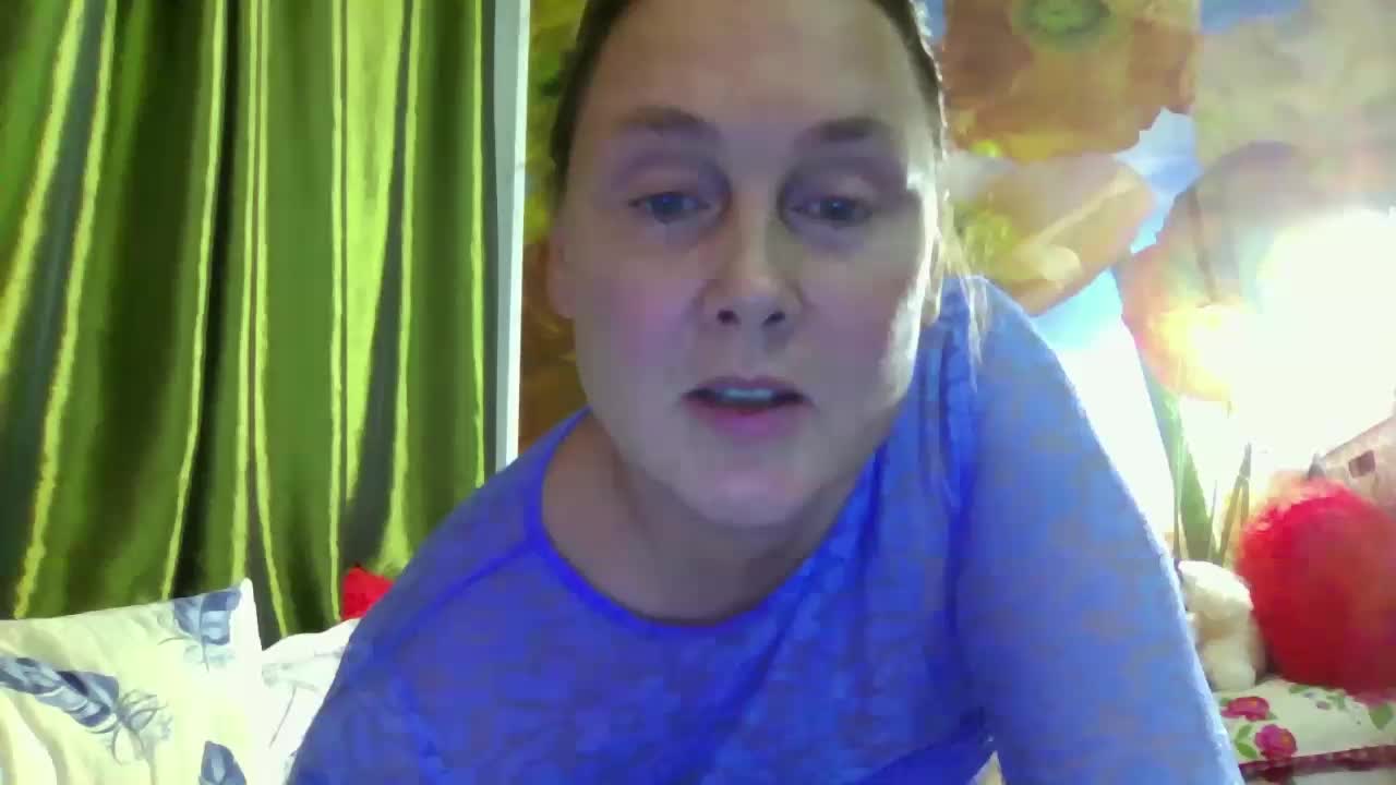 Aktriska Live Sex December 17, 2025