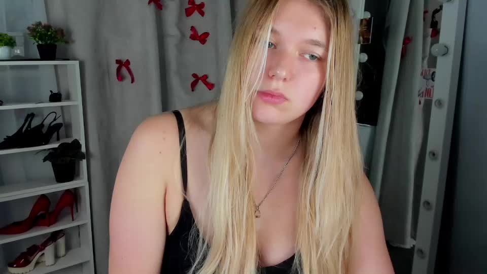 rebecca_____ Live Sex December 14, 2025