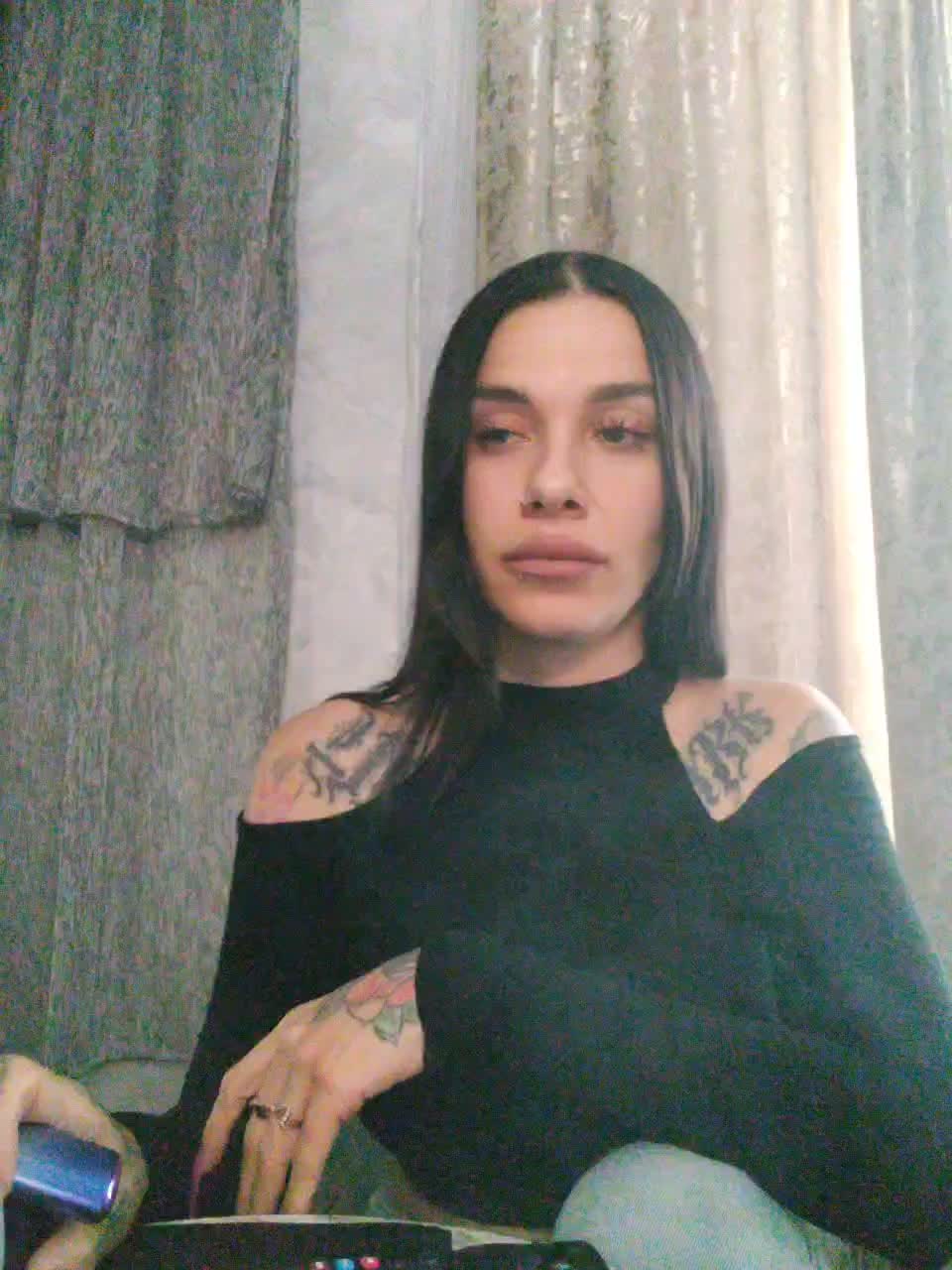 deva_maria Live Sex December 17, 2025