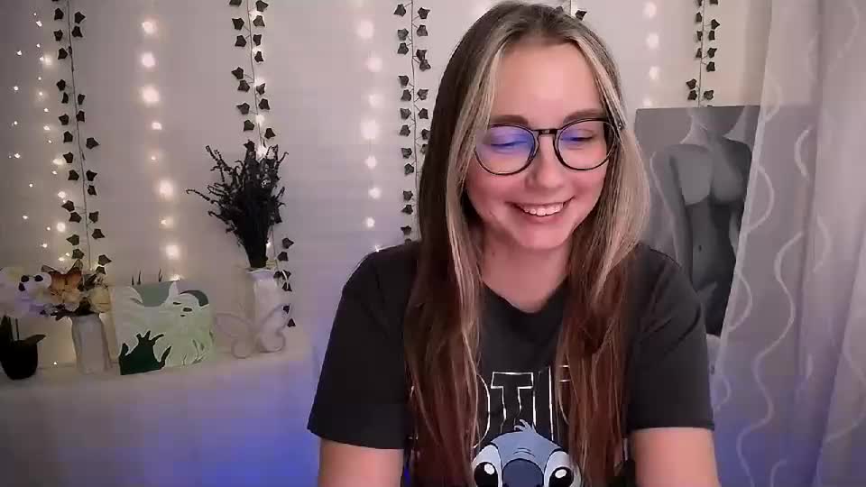 yours_piece_of_happiness_ Live Sex August 25, 2025