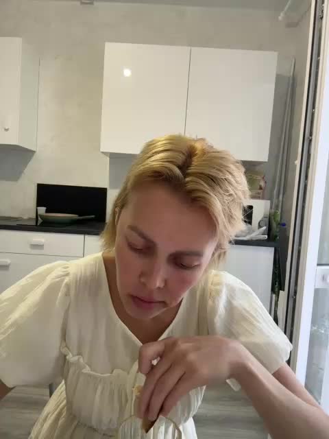 vik77777A Live Sex December 17, 2025