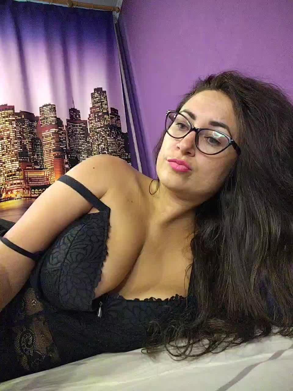 AlicaLovely Live Sex December 18, 2025