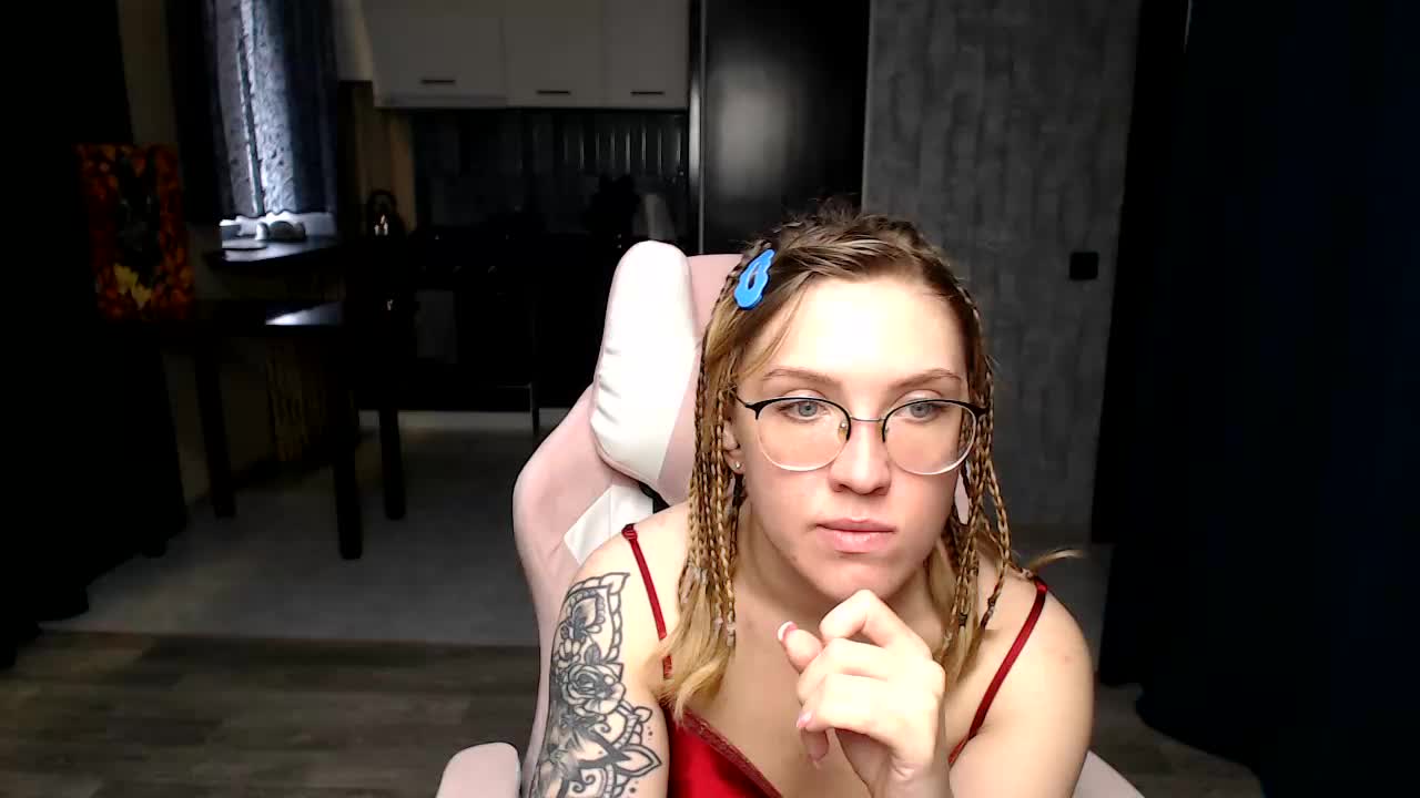 Regimasmile Live Sex December 14, 2025