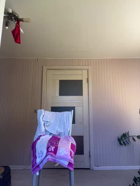 Karolina_Milf Live Sex December 14, 2025